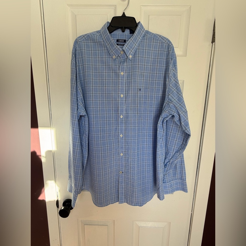 Izod Men's Blue Plaid Casual Shirt